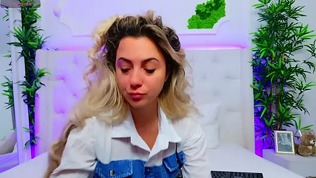 AriannaSins online show from 11-14-25, 01:32