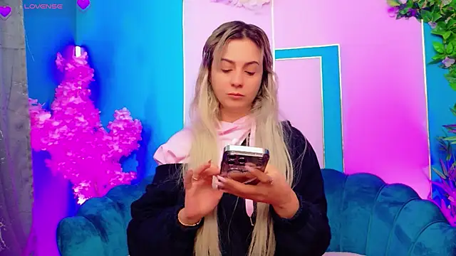AriannaSins online show from 05-16-26, 03:58