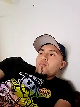 Snapshot of Polito456 chatting on 10-17-25, 07:22 Polito456 online show from 10-17-25, 07:22