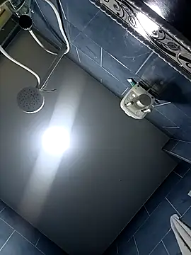 Snapshot of Polito456 chatting on 10-22-25, 05:45 Polito456 online show from 10-22-25, 05:45