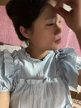 Snapshot of bumbaba chatting on 06-24-26, 03:16 bumbaba online show from 06-24-26, 03:16