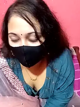 Snapshot of Porimoni22 chatting on 10-21-25, 03:35 Porimoni22 online show from 10-21-25, 03:35