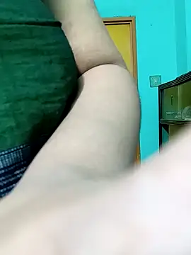 Snapshot of Porimoni22 chatting on 11-16-25, 11:43 Porimoni22 online show from 11-16-25, 11:43