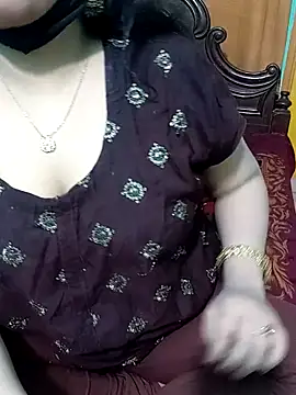 Snapshot of Porimoni22 chatting on 11-23-25, 12:27 Porimoni22 online show from 11-23-25, 12:27