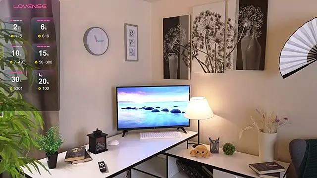 Snapshot of Marie_Long chatting on 01-14-26, 07:30 Marie Long online show from 01-14-26, 07:30