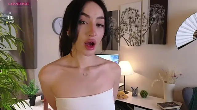 Snapshot of Marie_Long chatting on 01-15-26, 06:22 Marie Long online show from 01-15-26, 06:22