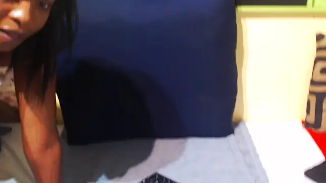TallEbonyBabe online show from 05-30-26, 04:53