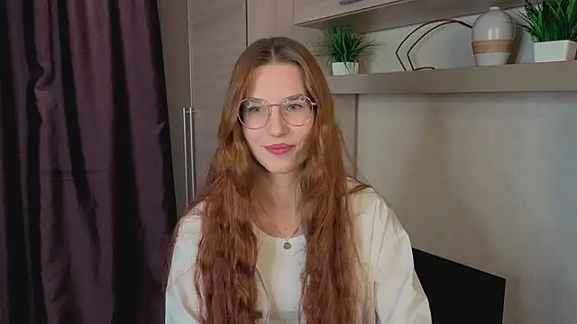 RachelColli online show from 11-06-25, 02:07