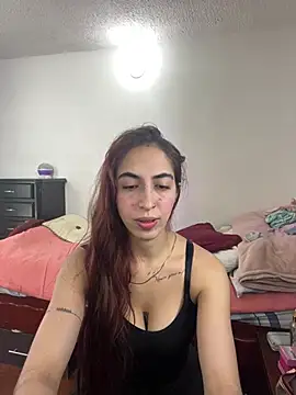 Snapshot of MariamGray1 chatting on 05-01-26, 05:01 MariamGray1 online show from 05-01-26, 05:01
