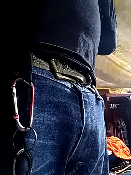 Snapshot of Cogelonregio chatting on 11-10-25, 02:43 Cogelonregio online show from 11-10-25, 02:43