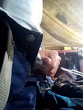 Snapshot of Cogelonregio chatting on 12-02-25, 08:26 Cogelonregio online show from 12-02-25, 08:26