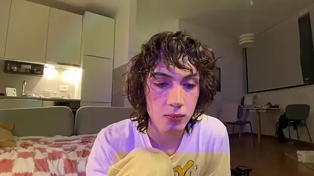 kira yoshika9e online show from 04-20-26, 11:28