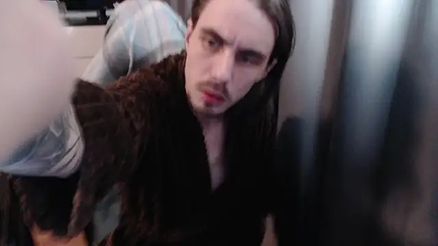 JulianScott online show from 10-21-25, 02:40