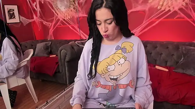 Eviiece online show from 10-22-25, 03:51