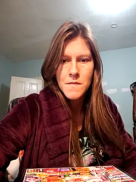 Snapshot of Skullmilf25 chatting on 10-31-25, 02:51 Skullmilf25 online show from 10-31-25, 02:51