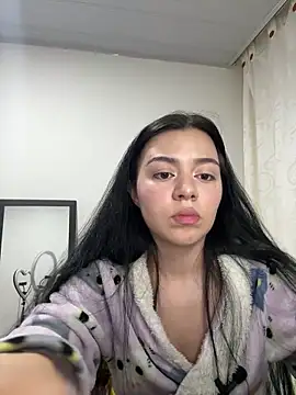Midori rosse online show from 05-15-26, 11:45