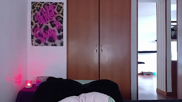 Snapshot of KittyJane chatting on 07-18-26, 01:04 KittyJane online show from 07-18-26, 01:04