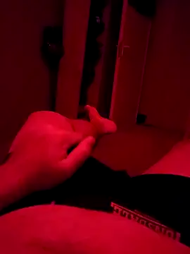 Niceboy0101 online show from 10-19-25, 08:31
