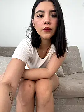 Julietalcl online show from 10-22-25, 09:03