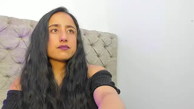 Samanta Fischer online show from 11-10-25, 01:54