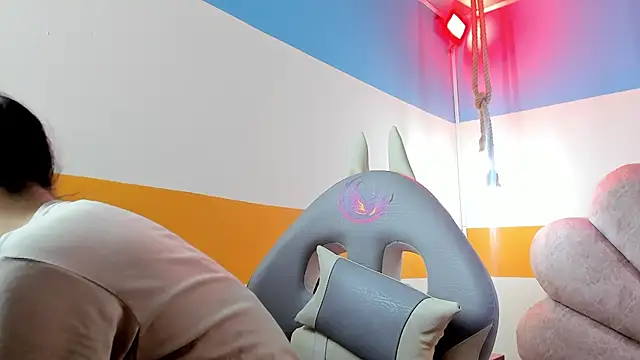 moon winy online show from 10-25-25, 11:40