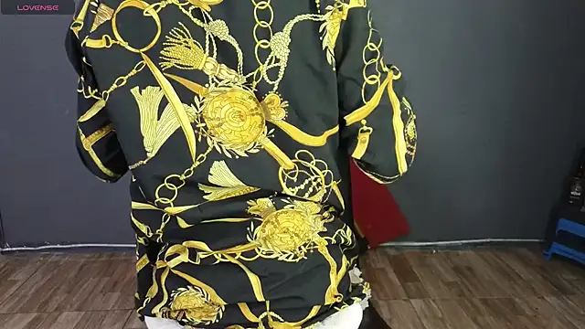 wild-cat-hot online show from 10-24-25, 12:45