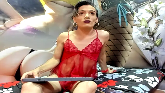 wild-cat-hot online show from 12-05-25, 08:38