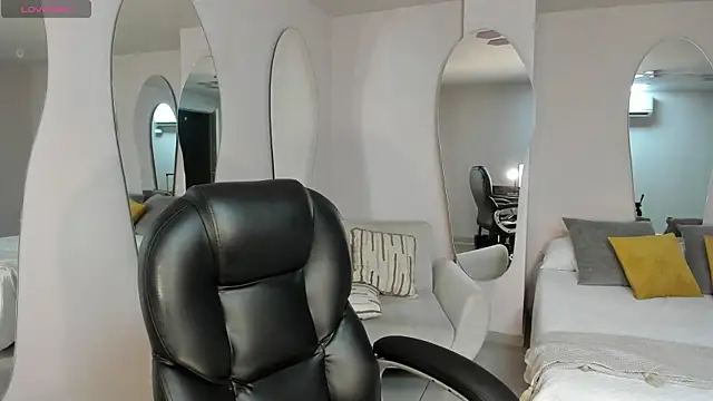 CelesteMoonX online show from 04-14-26, 02:28