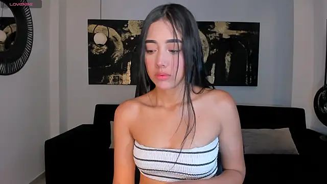 ScarlettBlaze  online show from 12-05-25, 12:03