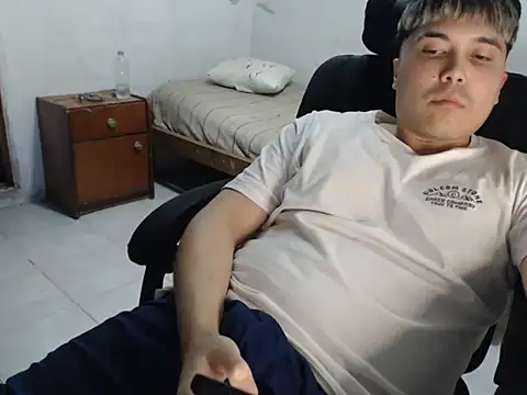 CuteAlexBoy online show from 05-15-26, 10:50