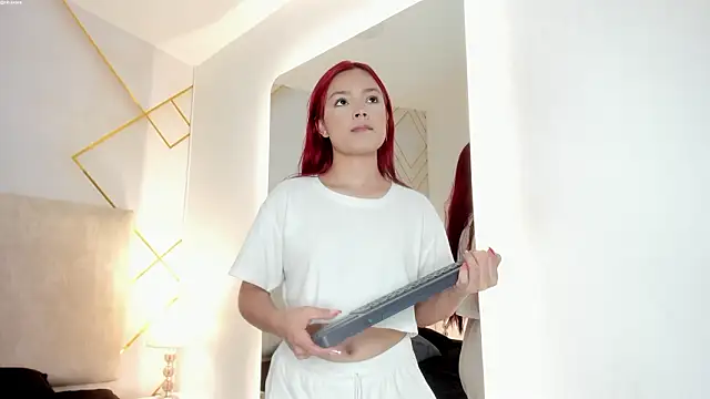 Martinaa Garcia online show from 03-06-26, 07:21