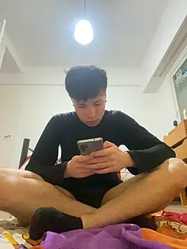 Snapshot of Gayunidos chatting on 10-21-25, 01:39 Gayunidos online show from 10-21-25, 01:39