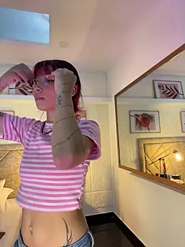 Emma duff online show from 03-13-26, 07:42