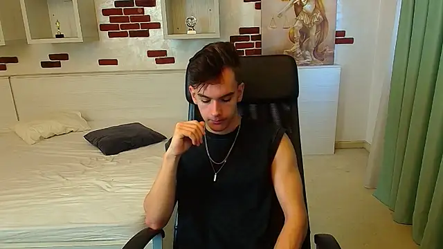 BradyFlint online show from 10-22-25, 05:52