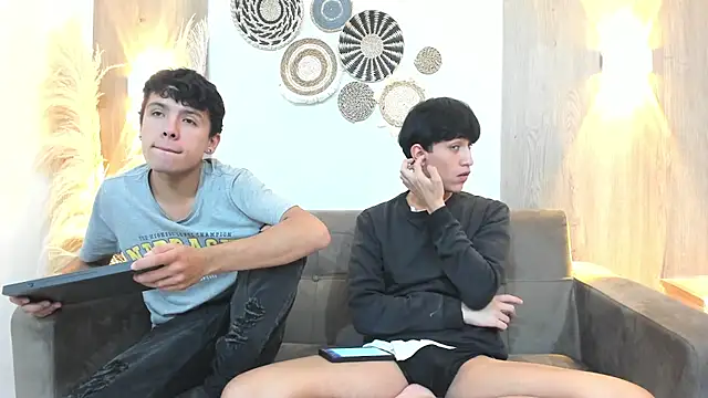 hoot booys  online show from 11-21-25, 08:18