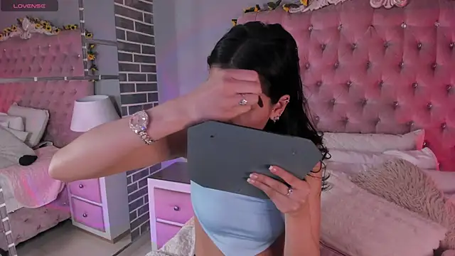 TanyaBello online show from 04-15-26, 03:57