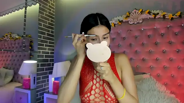 Snapshot of TanyaBello chatting on 06-21-26, 04:04 TanyaBello online show from 06-21-26, 04:04
