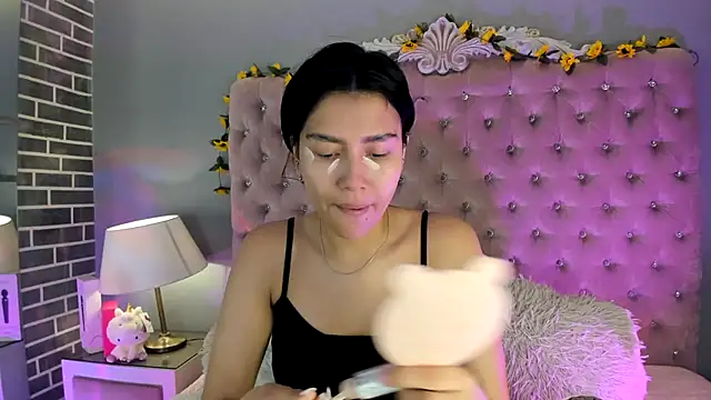 Snapshot of TanyaBello chatting on 06-30-26, 04:24 TanyaBello online show from 06-30-26, 04:24