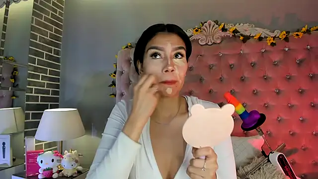 Snapshot of TanyaBello chatting on 07-18-26, 04:05 TanyaBello online show from 07-18-26, 04:05