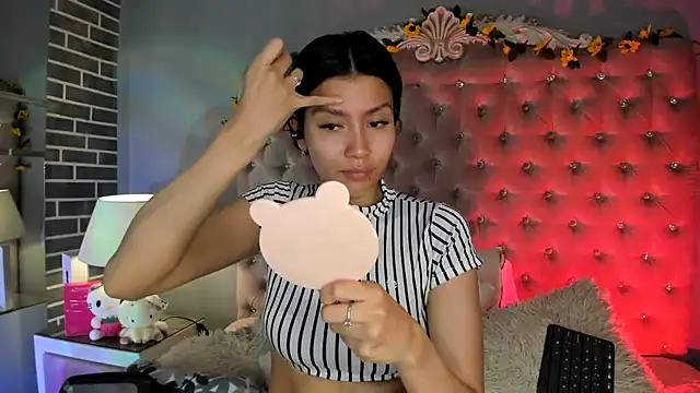 Snapshot of TanyaBello chatting on 07-22-26, 04:15 TanyaBello online show from 07-22-26, 04:15