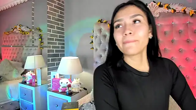 Snapshot of TanyaBello chatting on 07-29-26, 04:43 TanyaBello online show from 07-29-26, 04:43