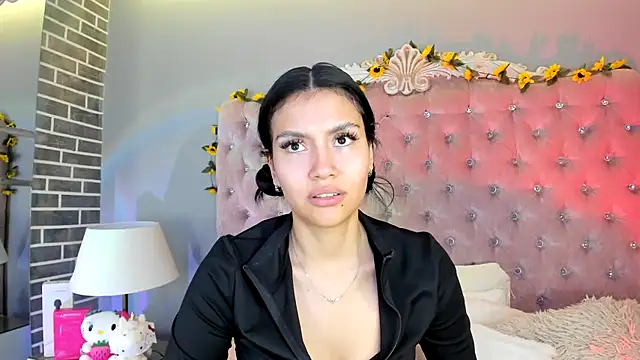 Snapshot of TanyaBello chatting on 07-31-26, 04:01 TanyaBello online show from 07-31-26, 04:01
