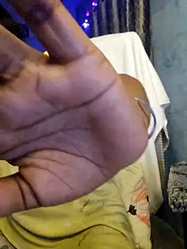 Snapshot of Desi_Maya69 chatting on 06-21-26, 05:04 Desi Maya69 online show from 06-21-26, 05:04