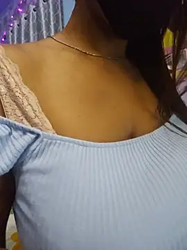 Snapshot of Desi_Maya69 chatting on 07-09-26, 06:56 Desi Maya69 online show from 07-09-26, 06:56