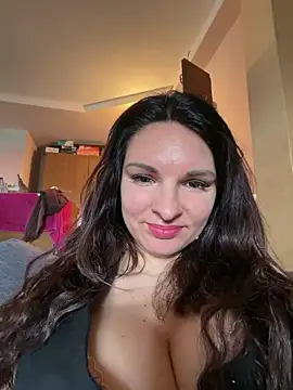 kinkysarahx online show from 04-12-26, 11:15