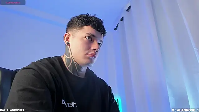 AlanRose01 online show from 11-26-25, 02:29