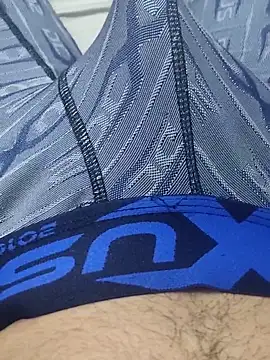 Snapshot of El_pajitas35 chatting on 10-18-25, 10:54 El pajitas35 online show from 10-18-25, 10:54