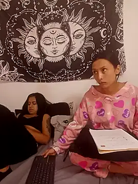 emily n abby online show from 03-18-26, 03:04