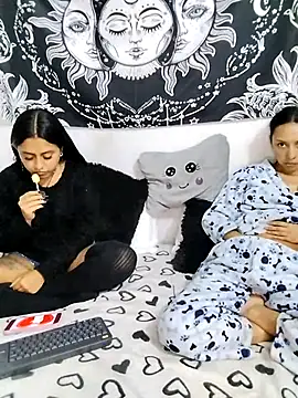 emily n abby online show from 05-19-26, 01:39
