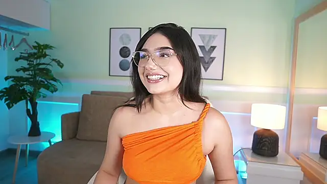 EmilyTurneer online show from 12-16-25, 07:08